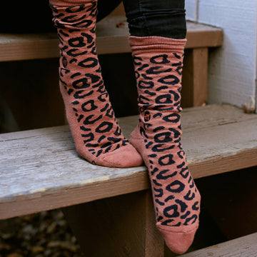 SOCKS THAT PROTECT CHEETAHS