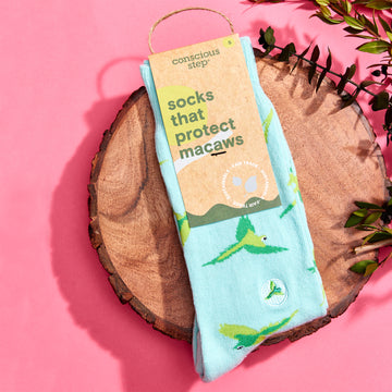 SOCKS THAT PROTECT MACAWS